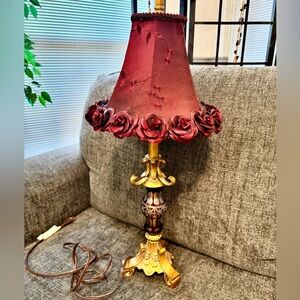 Saks Fifth Avenue Burgundy Rose Lamp with Gold Base like new no damage.